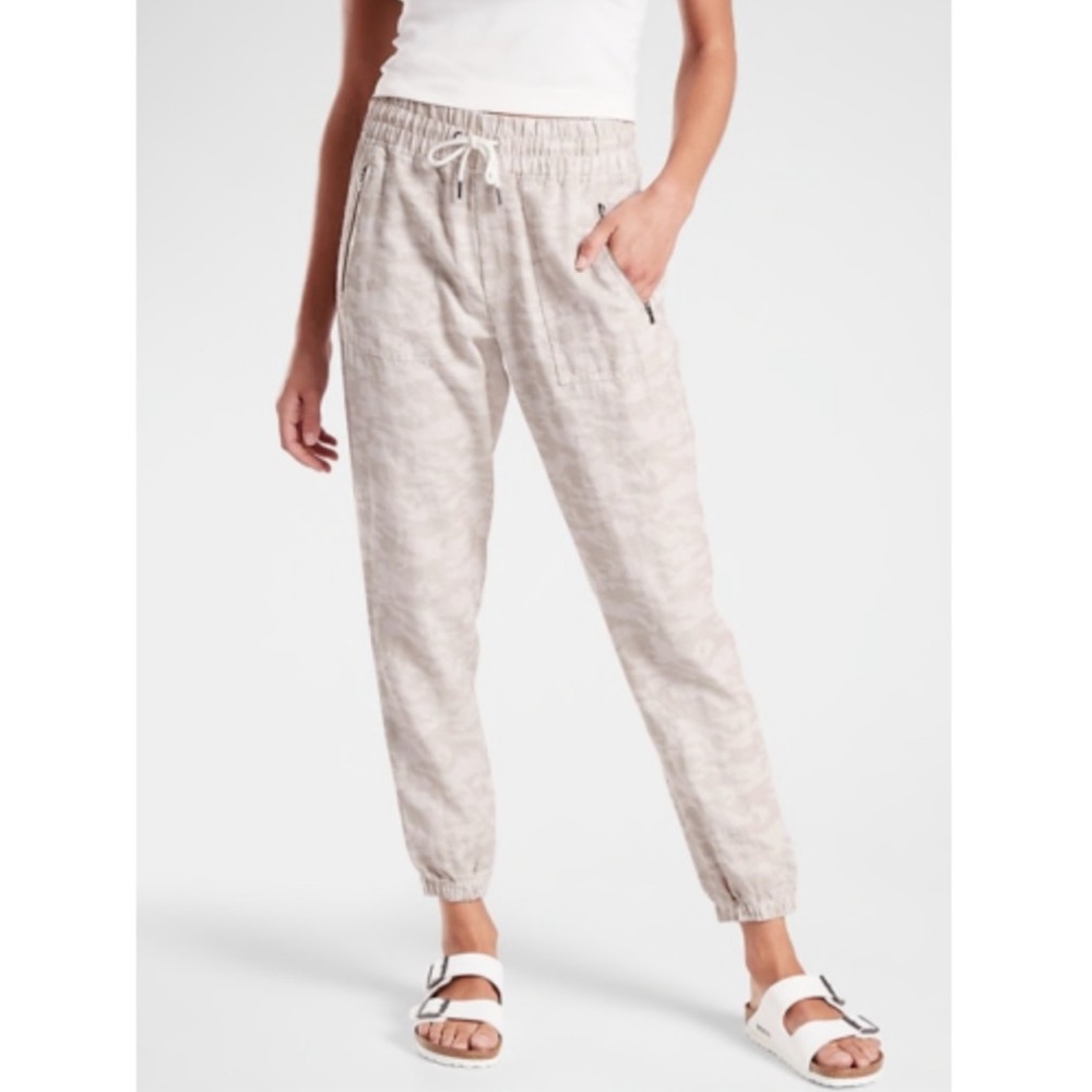 Athleta Cabo Tide Linen Camo Joggers Size 14 Tall